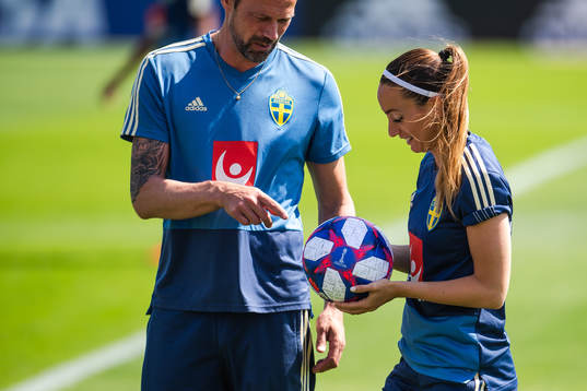 Kosovare Asllani of Sweden with the official match ball for