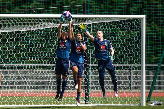 Goalkeepers Jennifer Falk , Zecira Musovic and Hedvig