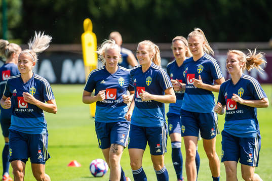 Hanna Glas , Stina Blackstenius , Magdalena Eriksson ,