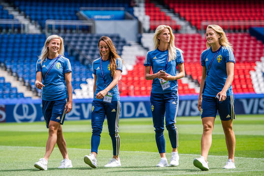Hanna Glas Kosovare Asllani , Magdalena Eriksson and Sofia