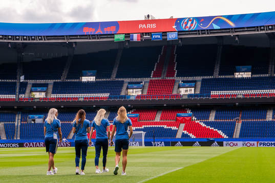 Hanna Glas, Kosovare Asllani , Magdalena Eriksson and Sofia