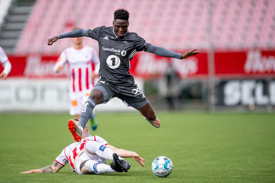 Kent-Are Antonsen of Tromsø and Babajide David Akintola of