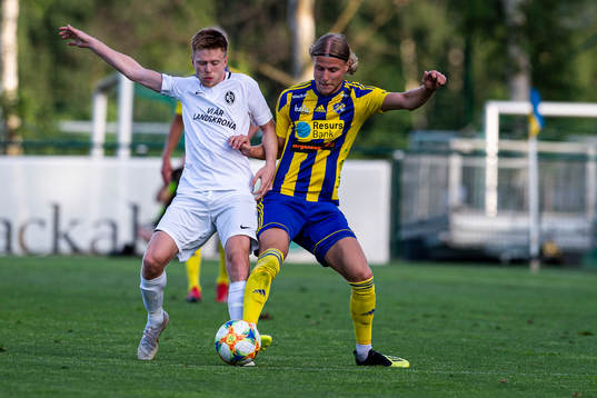 Landskronas Dennis Olofsson och Eskilsminnes Oliver Åkerman