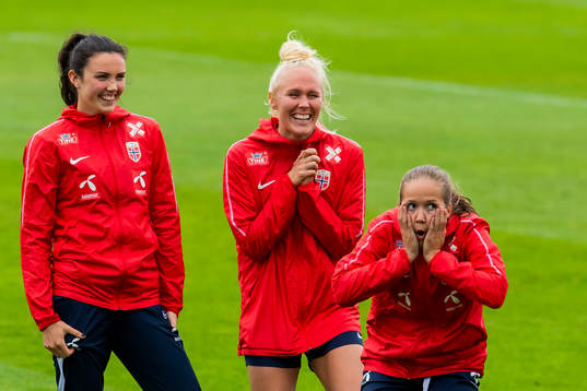 Bläddra bland fler bilder av Football, FIFA Women's World Cup, Day 18, Norway, Traning
