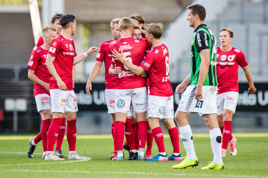 Degerfors Rasmus Alm jublar