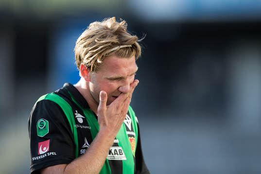 GAIS August Wängberg deppar i halvlek av fotbollsmatchen i
