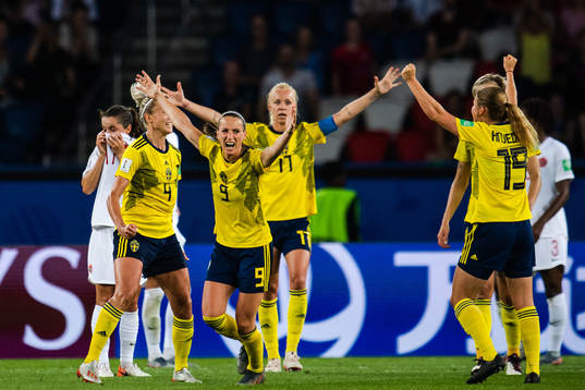 Hanna Glas , Kosovare Asllani , Caroline Seger and Anna