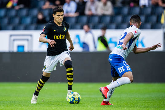 s Daniel Sundgren och IFK Norrköpings Ian Smith