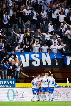 IFK Norrköpings spelare jublar