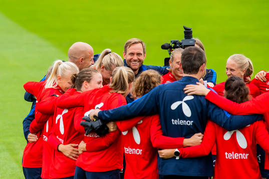 Bläddra bland fler bilder av Football, FIFA Women's World Cup, Day 19, Norway, Training