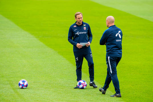 Martin Sjögren, head coach of Norway, and Anders Jacobson,