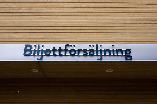 En skylt ovanför biljettförsäljningen på Gavlevallen