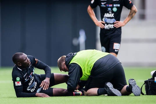 Västerås Ravy Tsouka Dozi skadas