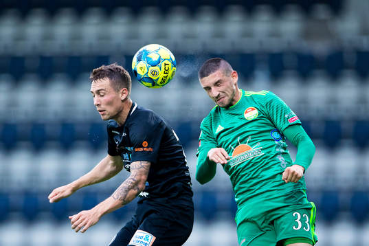 Västerås Filip Tronet och Dalkurds Irfan Jasarevic