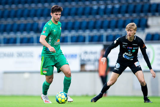 Dalkurds Besard Sabovic och Västerås Dennis Persson