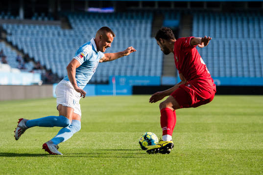 Malmö FFs Eric Larsson och Goricas Matija Spicic