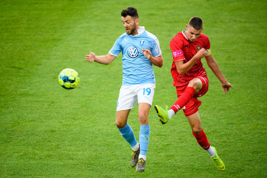 Malmö FFs Erdal Rakip och Goricas Kresimir Krizmanic