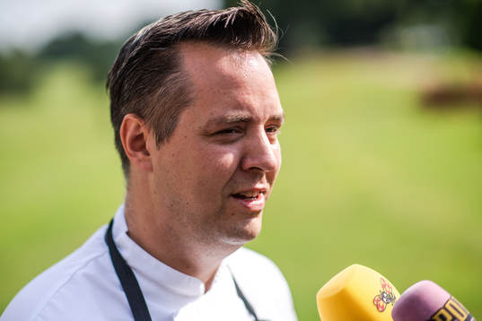 Dick Broström, Chef of Sweden