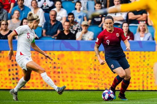 Steph Houghton of England and Isabell Lehn Herlovsen of