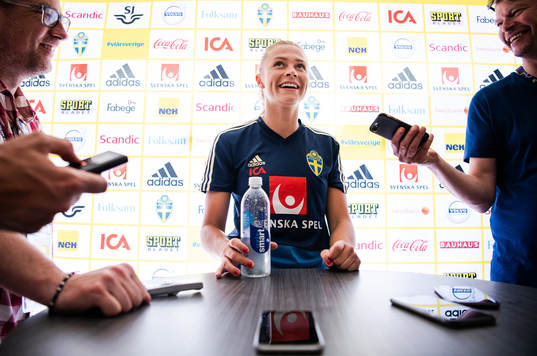 Bläddra bland fler bilder av Football, FIFA Women´s World Cup, Day 21, Sweden, Training & Mixed Zone