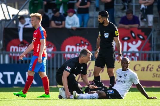 Örebros Carlos Strandberg ses om