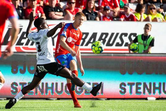 Helsingborgs Markus Holgersson och Örebros Kevin Wright