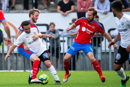 Helsingborgs Rasmus Jönsson och Örebros Nordin Gerzic