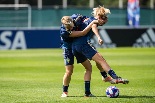 Nilla Fischer and Linda Sembrant of Sweden