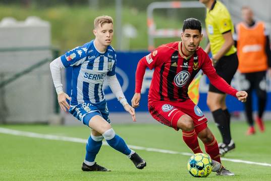 Östersunds Hosam Aiesh och IFK Göteborgs Victor Wernersson