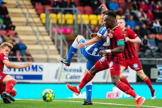 IFK Göteborgs Alhassan Yusuf Abdullahi och Östersunds Sam