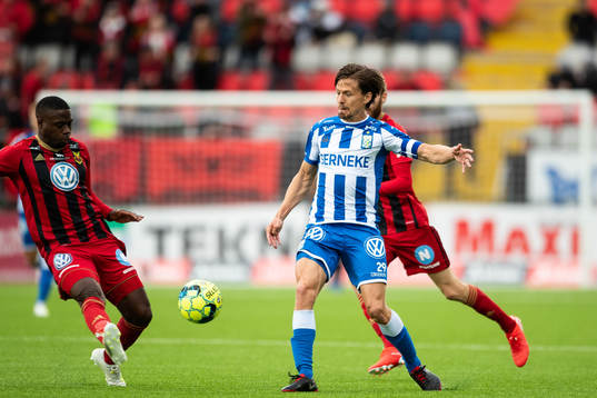 IFK Göteborgs Lasse Vibei kamp med Östersunds Isak