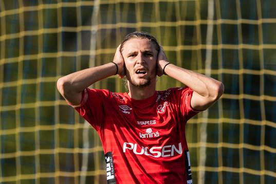 Elfsborgs Pawel Cibicki jublar
