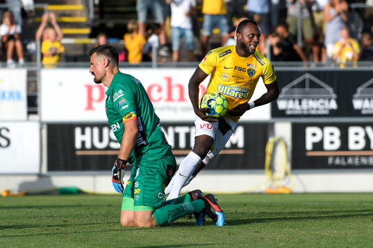 Falkenbergs John Chibuike jublar