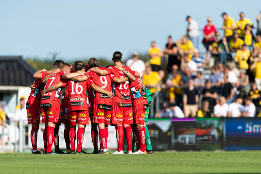 Elfsborgs spelare före fotbollsmatchen i Allsvenskan