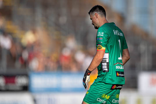 Elfsborgs målvakt Kevin Stuhr Ellegaard deppar