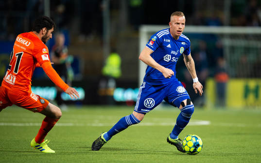 AFC Eskilstunas  Anel Rashkaj och Sundsvalls Tobias Eriksson