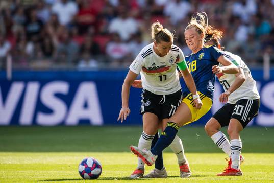 Alexandra Popp and Lina Magull of Germany against Fridolina