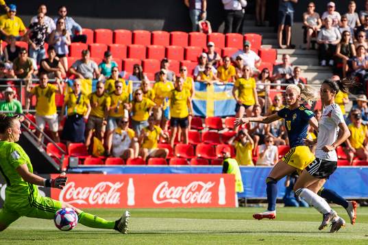 Sofia Jakobsson of Sweden scores 1-1