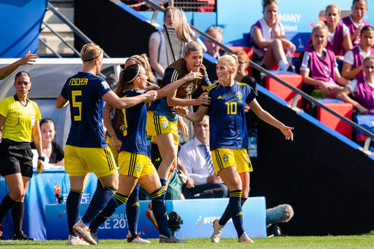Nilla Fischer , Kosovare Asllani , Olivia Schough and Sofia