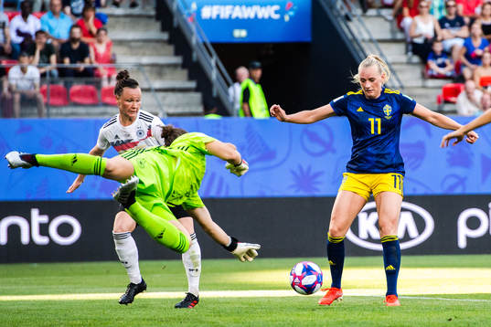 Stina Blackstenius of Sweden scores the 1-2 goal behind
