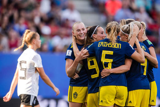 Stina Blackstenius of Sweden celebrates the 1-2 goal