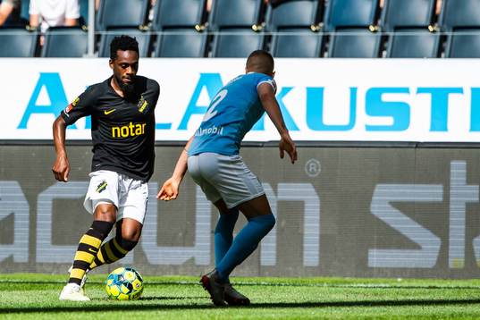 s Heradi Rashidi och Malmö FFs Eric Larsson