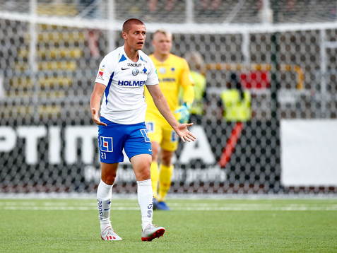 IFK Norrköpings Simon Thern reagerar