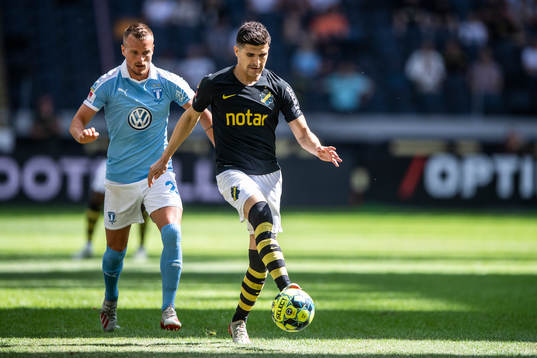 s Tarik Elyounoussi