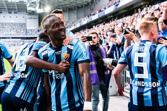 Djurgårdens Mohamed Buya Turay jublar