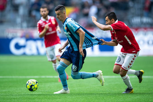 Djurgårdens Haris Radetinac och Kalmars Emin Nouri