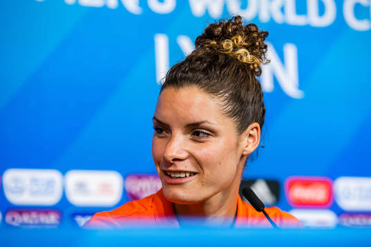 Dominique Bloodworth of Netherlands