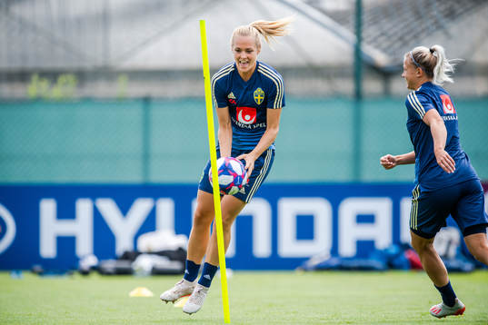 Magdalena Eriksson and Hanna Glas of Sweden