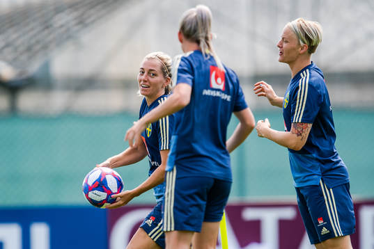 Linda Sembrant and Nilla Fischer of Sweden