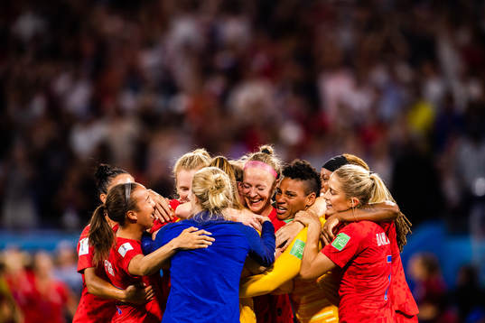 Bläddra bland fler bilder av Football, FIFA Women's World Cup, Day 26, Semi-Final, England - USA